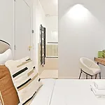 New Flat With Ac Porte Maillot Arc De Triomphe